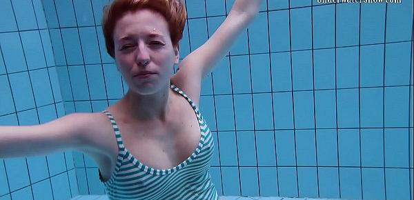  Anetta hot underwater swimming pool babe
